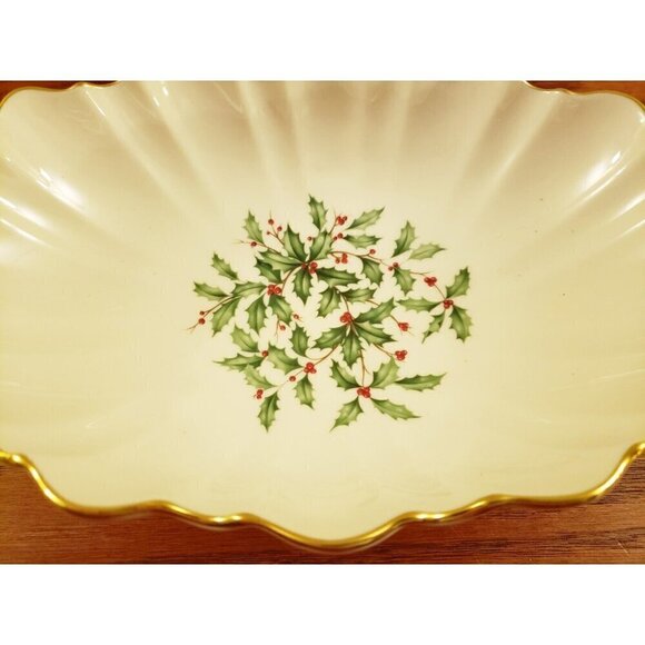 Lenox Special Christmas Holly Berry Scalloped Bowl 10 7/8" Gold Trim Oval - Picture 2 of 9